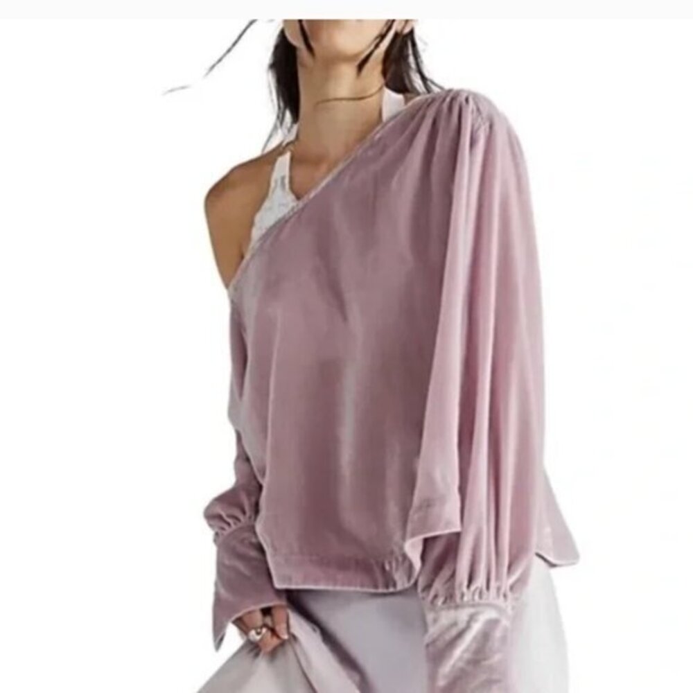 Free People Justina Velvet One Shoulder Top in lilac XS